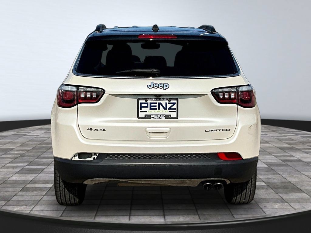 Used 2018 Jeep Compass Limited AWD/4WD image 6