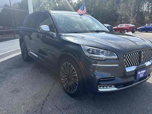Used 2021 Lincoln Aviator Black Label w/ Dynamic Handling Package image 3