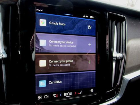 Used 2023 Volvo S90 B6 Plus w/ Protection Package Premier image 27