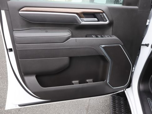 Used 2025 Chevrolet Silverado 2500 LT w/ Trail Boss Package image 19