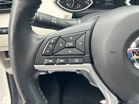 Used 2022 Nissan Rogue Sport SL w/ Premium Package FWD image 28