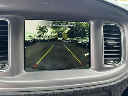 Used 2023 Dodge Charger SXT RWD image 18