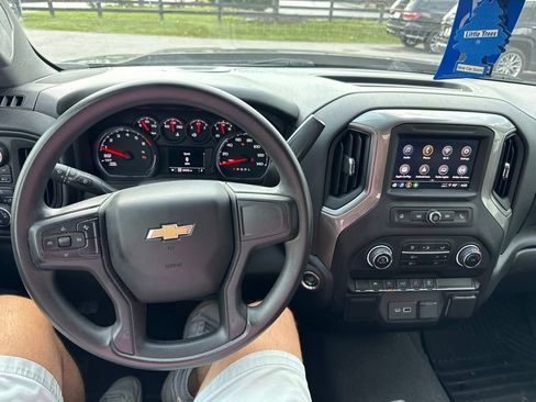 Used 2023 Chevrolet Silverado 1500 Custom AWD/4WD image 7