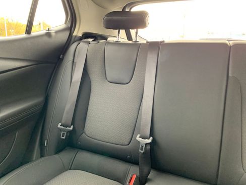 Used 2025 Buick Encore GX Preferred image 37