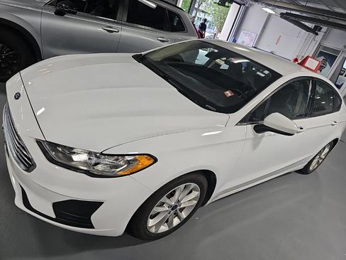 Used 2020 Ford Fusion SE FWD image 17