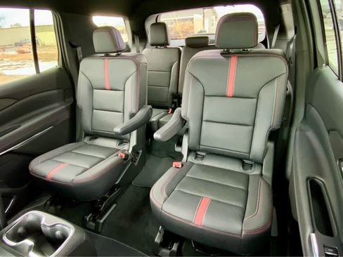 New 2026 Chevrolet Traverse RS image 28