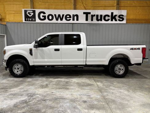 Used 2019 Ford F250 XL w/ Power Equipment Group AWD/4WD image 2