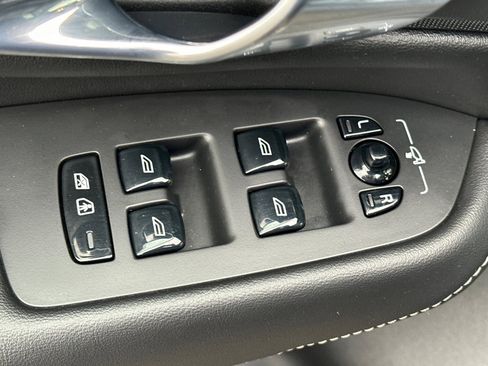 Certified 2023 Volvo XC90 T8 Ultimate image 16