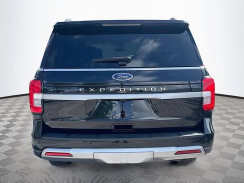 Used 2024 Ford Expedition XLT AWD/4WD image 7