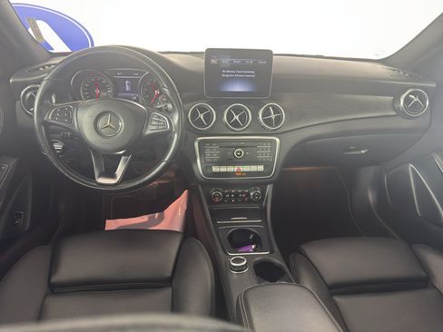 Used 2019 Mercedes-Benz GLA 250 image 35