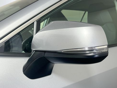 Used 2025 Toyota RAV4 XLE w/ Convenience Package FWD image 12