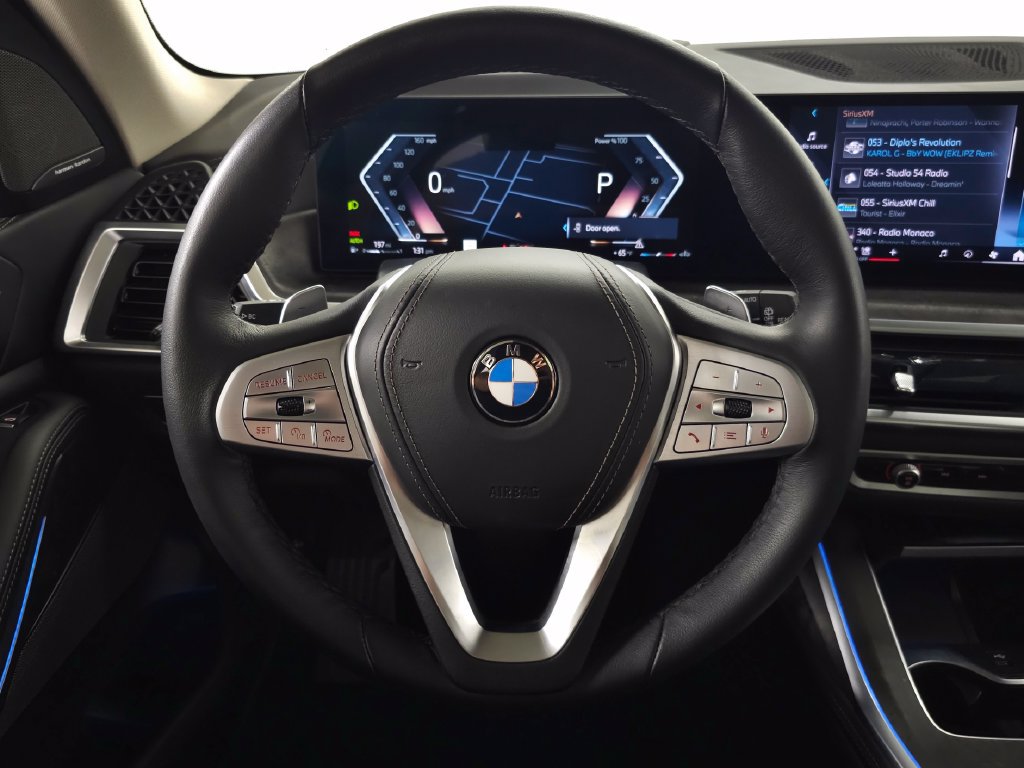 Used 2026 BMW X7 xDrive40i w/ Premium Package AWD/4WD image 21