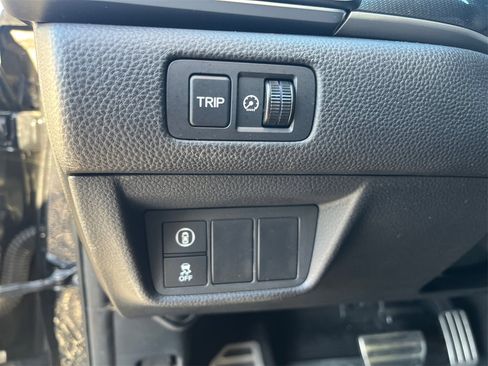 Used 2018 Honda Accord Sport image 17