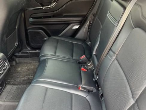 Used 2022 Lincoln Corsair AWD w/ Premium Package image 10