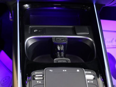 Certified 2022 Mercedes-Benz GLA 250 4MATIC image 22