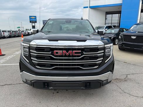 Used 2025 GMC Sierra 1500 SLT AWD/4WD image 8