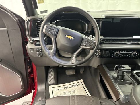 Used 2025 Chevrolet Silverado 1500 High Country image 13