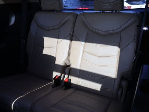 Used 2022 Cadillac XT6 Premium Luxury w/ Platinum Package image 15