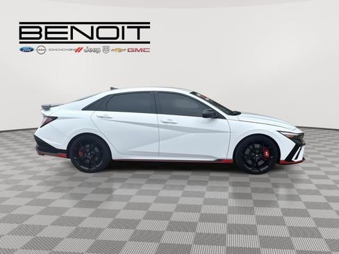 Used 2025 Hyundai Elantra N MANUAL image 4