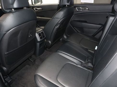 Used 2023 Kia Sportage EX image 22