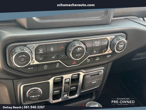 Used 2022 Jeep Wrangler Unlimited Sport AWD/4WD image 17