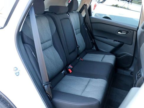Used 2026 Nissan Rogue SV FWD image 29