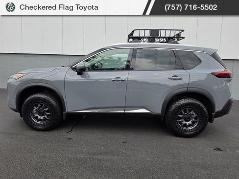 Used 2023 Nissan Rogue SL w/ SL Premium Package AWD/4WD image 2