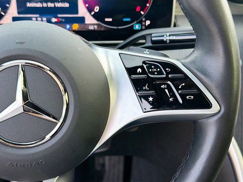 Used 2025 Mercedes-Benz C 300 Sedan image 39