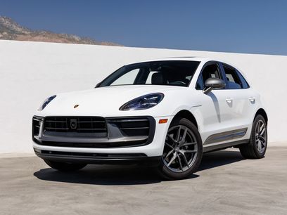 Certified 2025 Porsche Macan Turbo