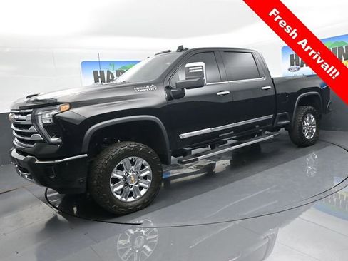 Used 2024 Chevrolet Silverado 2500 High Country w/ High Country Premium Package AWD/4WD image 1