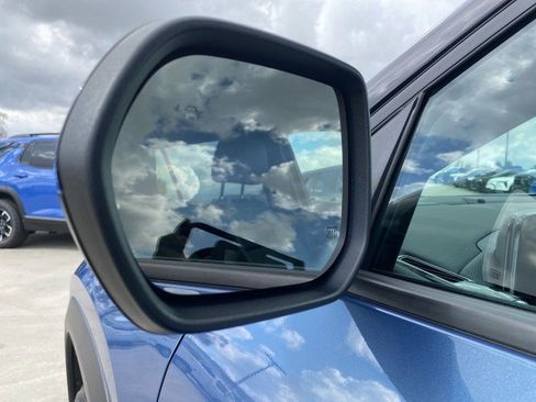 Used 2025 Chevrolet Equinox LT w/ Convenience Package II image 19