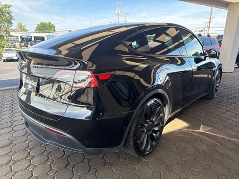 Used 2021 Tesla Model Y Performance AWD/4WD image 6