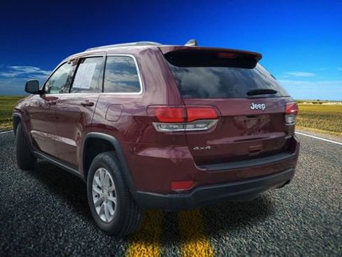 Certified 2021 Jeep Grand Cherokee Laredo image 2