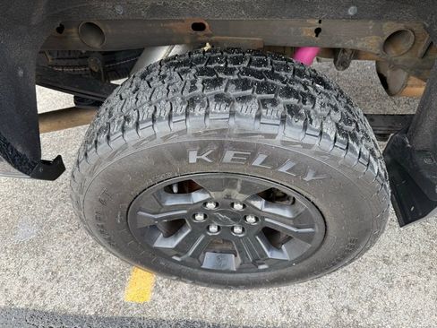 Used 2019 Chevrolet Silverado 1500 LT w/ All Star Edition image 39