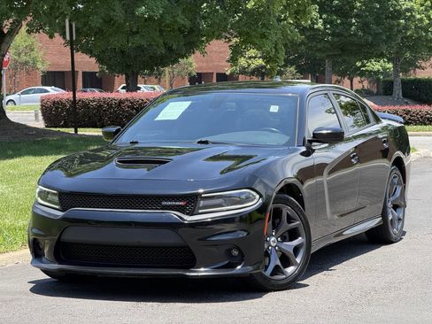 Used 2019 Dodge Charger GT RWD image 1