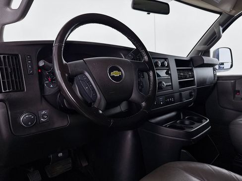 Used 2021 Chevrolet Express 2500 Work Van w/ Driver Convenience Package image 20