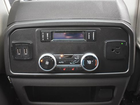 Used 2018 Ford Expedition Limited w/ Equipment Group 302A image 31