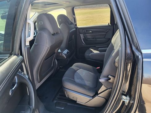 Used 2016 Chevrolet Traverse LT image 13