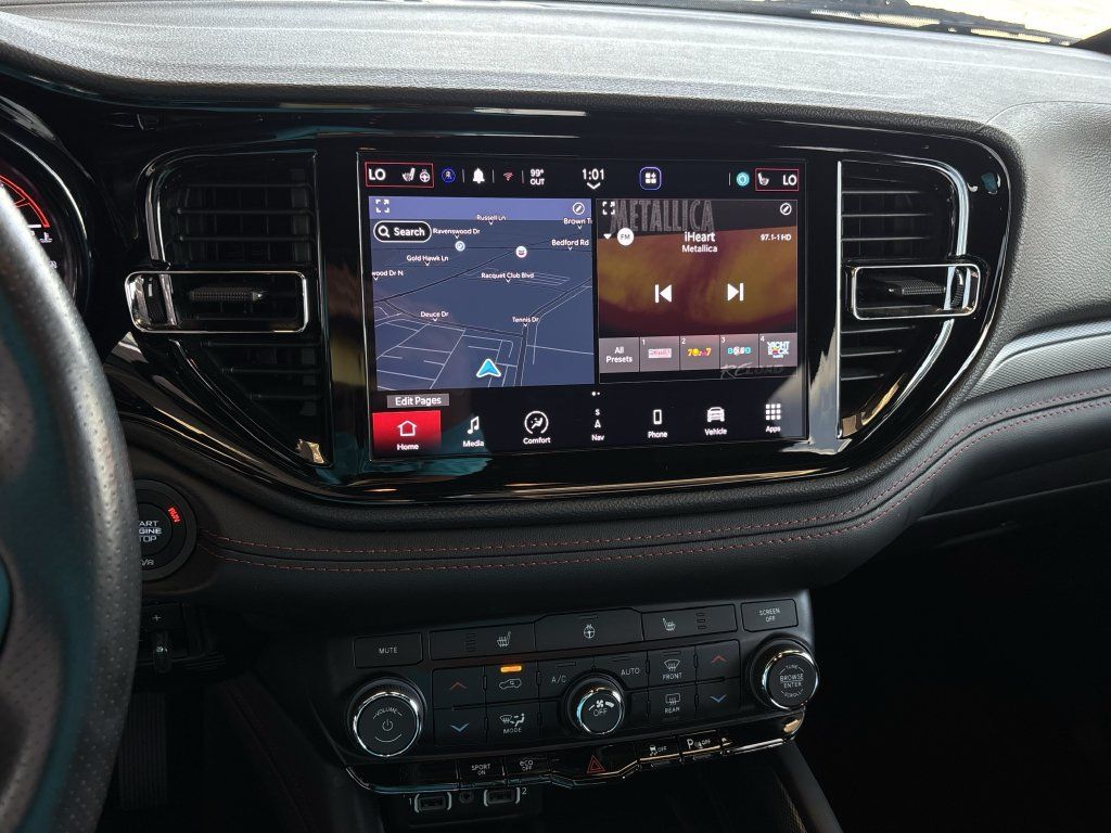 Used 2023 Dodge Durango R/T w/ Blacktop Package AWD/4WD image 17