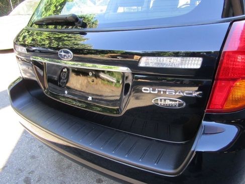 Used 2005 Subaru Outback 3.0R L.L. Bean AWD/4WD image 14