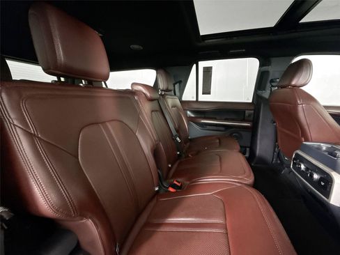 Used 2024 Ford Expedition Max Limited AWD/4WD image 40