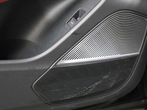 Used 2023 Audi SQ8 Prestige image 17