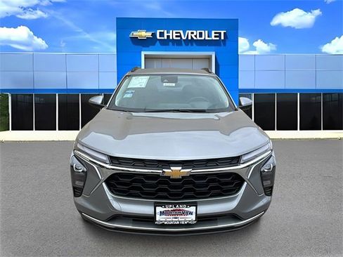New 2026 Chevrolet Trax LT w/ Driver Confidence Package image 8