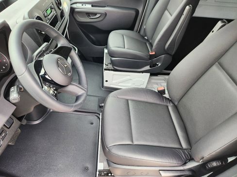 New 2025 Mercedes-Benz Sprinter 2500 image 12