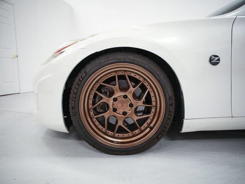 Used 2011 Nissan 370Z Coupe image 14