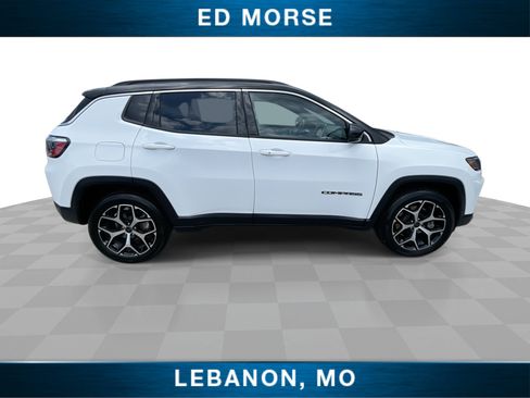 Used 2025 Jeep Compass Limited AWD/4WD image 9