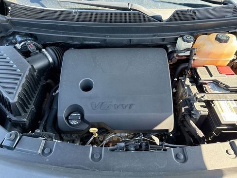Used 2018 Chevrolet Traverse Premier w/ LPO, 'HIT The Road' Package AWD/4WD image 27
