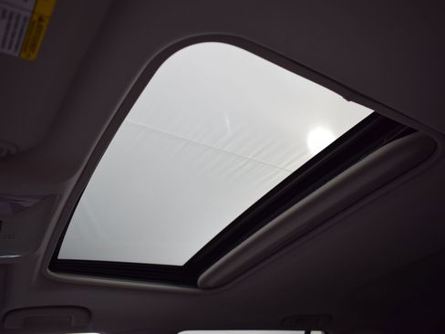 Used 2020 Toyota RAV4 Limited w/ Carpet Mat Package image 21