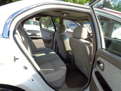 Used 2006 Kia Optima image 12