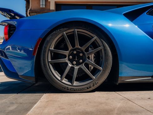 Used 2019 Ford GT image 28